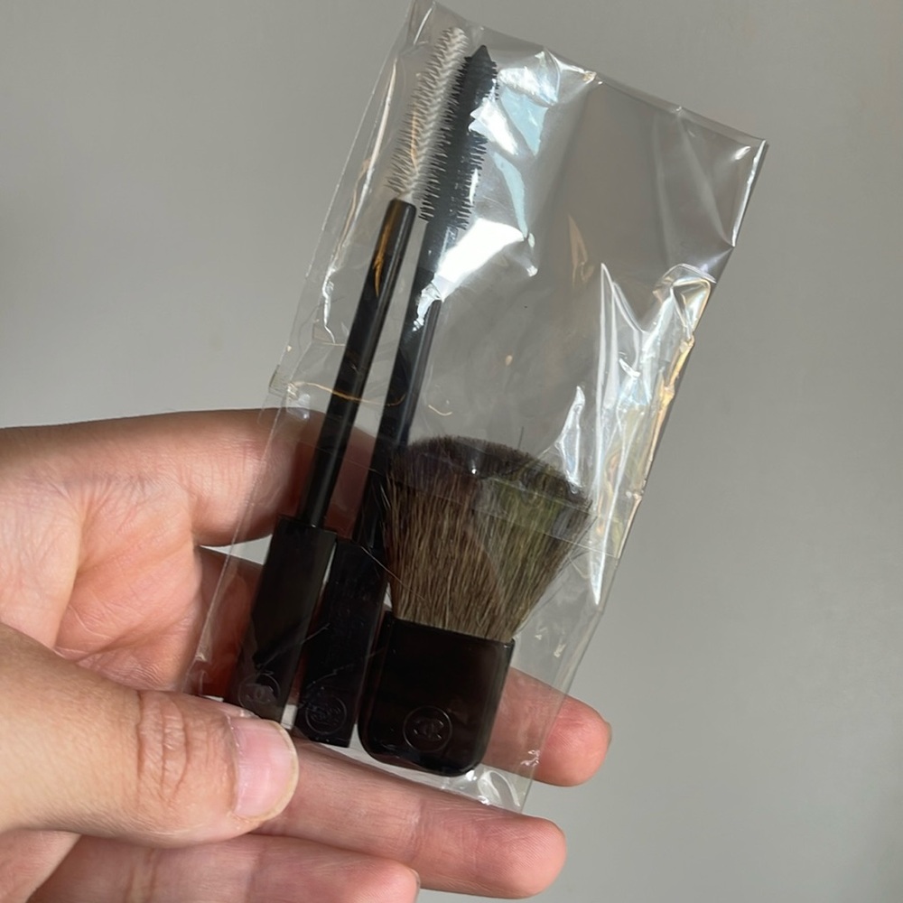 Chanel Travel Makeup Brushes nwt